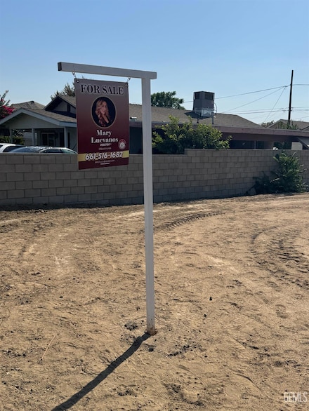 3421 Oliver St, Bakersfield, CA 93307