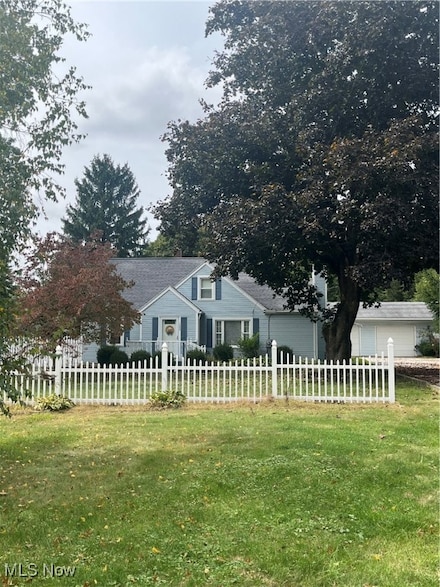 1342 Greensburg Rd, Uniontown, OH 44685