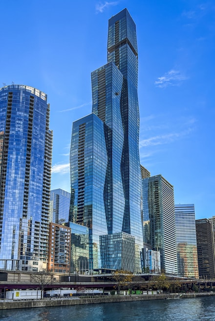 363 E Wacker Dr Unit 6306, Chicago, IL 60601