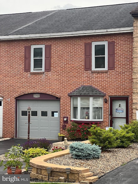 17923 Golf View Dr, Hagerstown, MD 21740