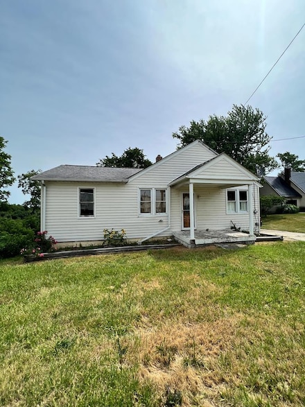 5710 Fairmont Pike Rd, Wheeling, WV 26003