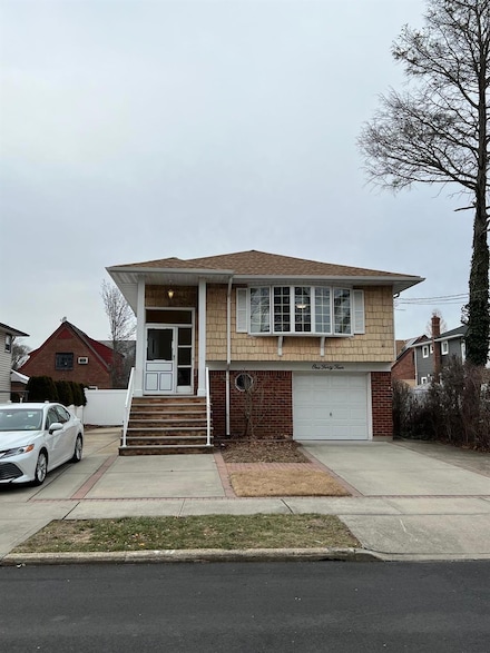 144 Clearstream Ave, Valley Stream, NY 11580