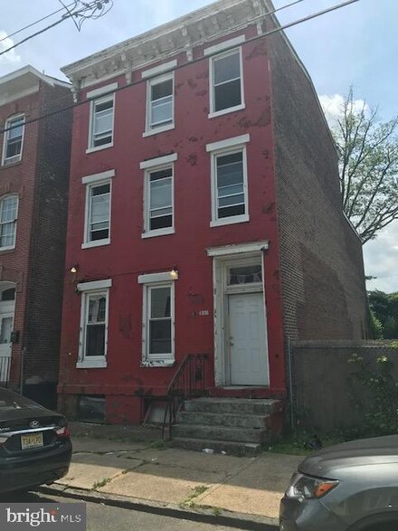 105 Spring St, Trenton, NJ 08618