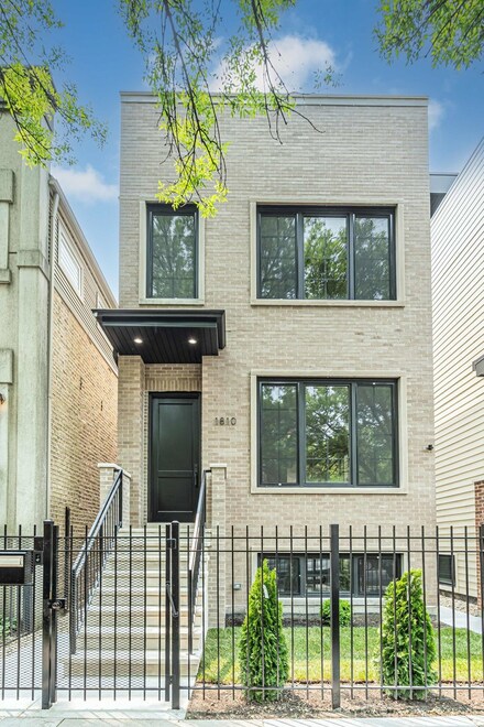 1810 N Wilmot Ave, Chicago, IL 60647