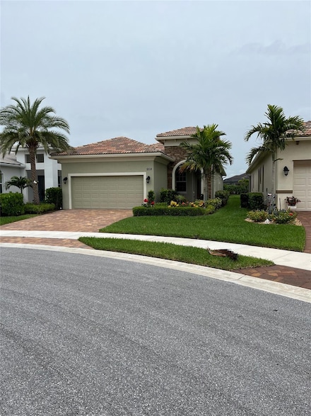 9118 SW Michele Way, Port Saint Lucie, FL 34987