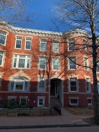 15 Strathmore Rd Unit 2, Brookline, MA 02445