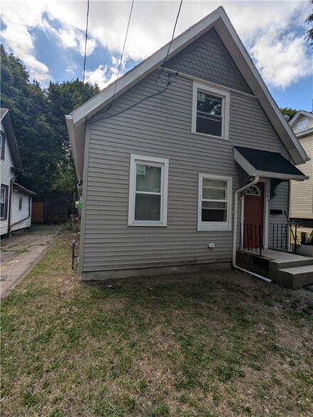 191 Pennsylvania Ave, Rochester, NY 14609