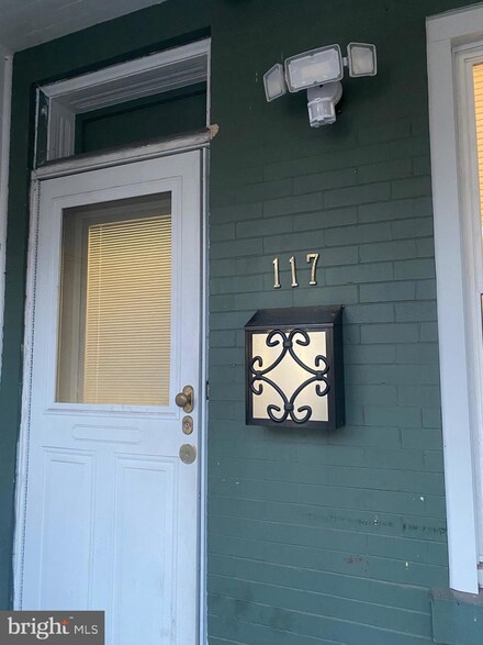 117 N Hermitage Ave, Trenton, NJ 08618