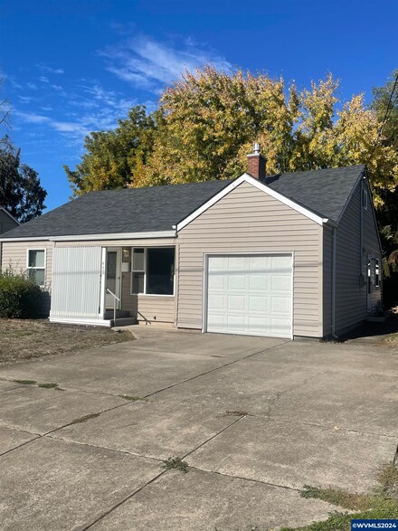 449 W Sherman St, Lebanon, OR 97355