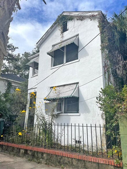 38 Nunan St, Charleston, SC 29403