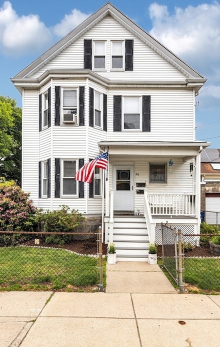 87 Selwyn St, Roslindale, MA 02131