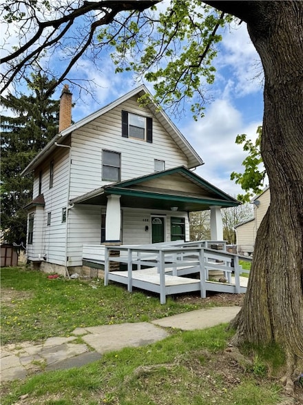 688 S Oakland Ave, Sharon, PA 16146