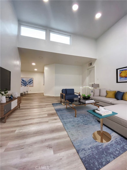 18645 Hatteras St Unit 278, Tarzana, CA 91356