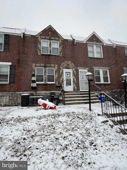4524 Oakmont St, Philadelphia, PA 19136