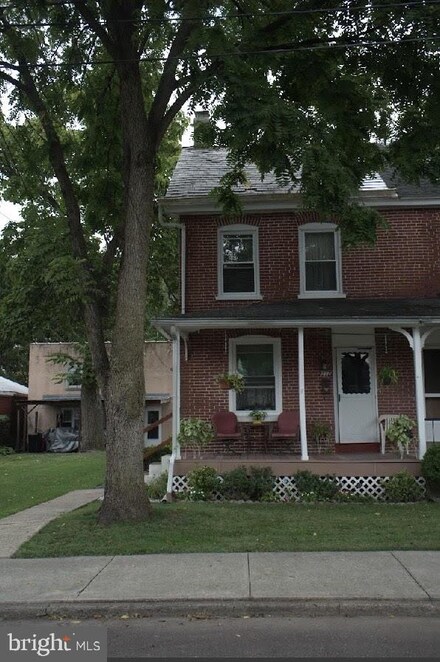 312 Elm St, Pottstown, PA 19464
