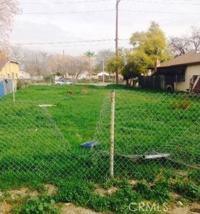 244 W N St, Colton, CA 92324