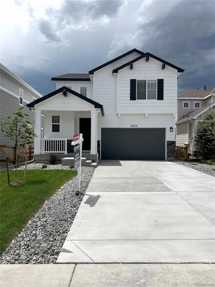 4323 S Liverpool Ct, Aurora, CO 80013