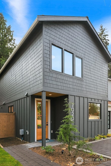 7020 127th Ave NE, Kirkland, WA 98033