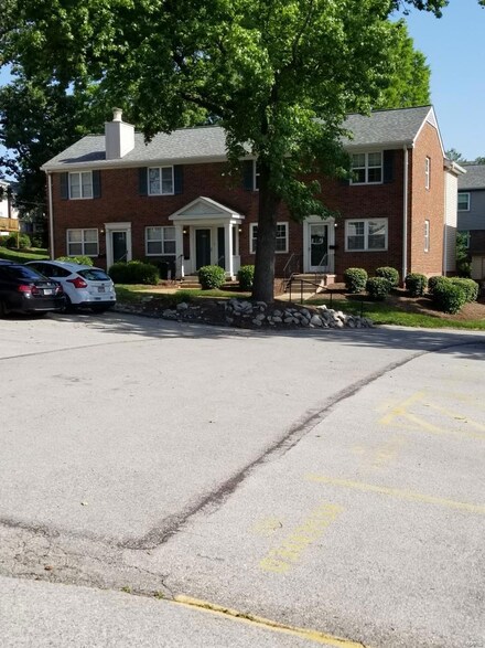 1455 Bobolink Place Unit 1455, Saint Louis, MO 63144