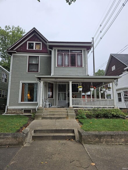 817 High St, Logansport, IN 46947
