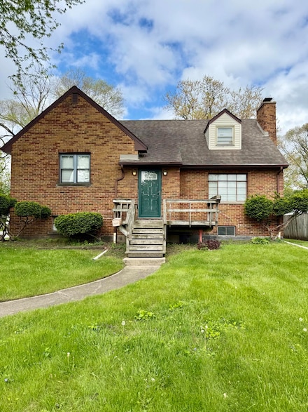802 N Lafayette St, Griffith, IN 46319