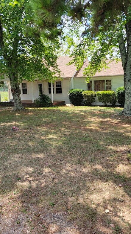 3292 Payneton Rd, Chatham, VA 24531