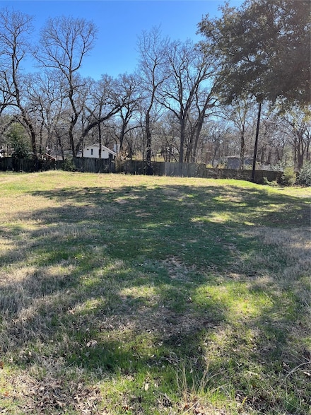 1748 Highland Dr W, Keller, TX 76262