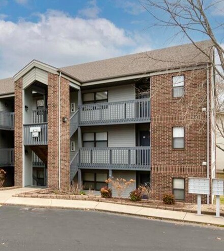 128 Bunker Ridge Dr Unit 8, Branson, MO 65616