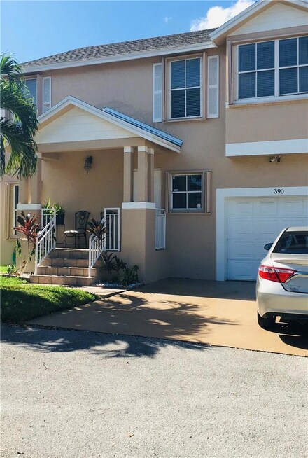 390 NW 102nd Terrace, Pembroke Pines, FL 33026