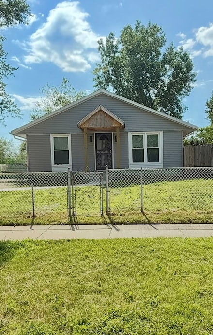 1908 Gideon Ave, Zion, IL 60099