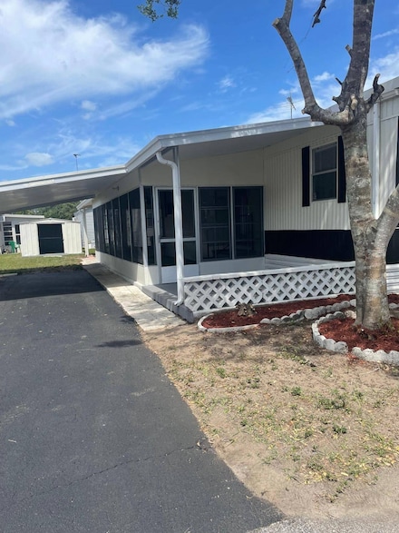 11718 Lisa Halasz Ln, Thonotosassa, FL 33592