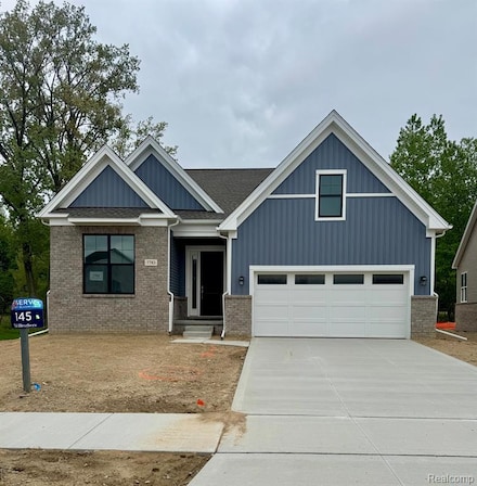 7783 Arimoore Dr, West Bloomfield Township, MI 48322