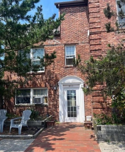 801 E Broadway Unit F, Long Beach, NY 11561