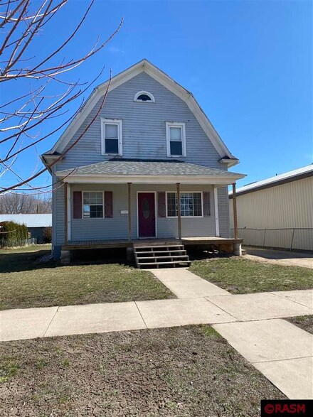 414 N Front St, New Ulm, MN 56073