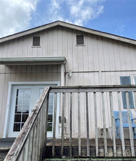 118 Kendrick St, South Bend, WA 98586