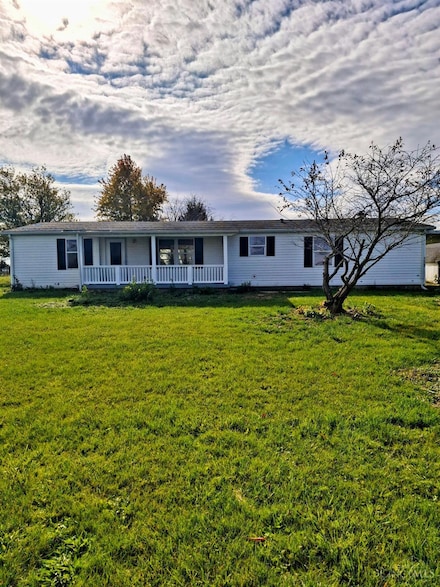 9027 Blazer Rd, Greenfield, OH 45123