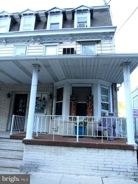 33 S Delaware Ave, Minersville, PA 17954
