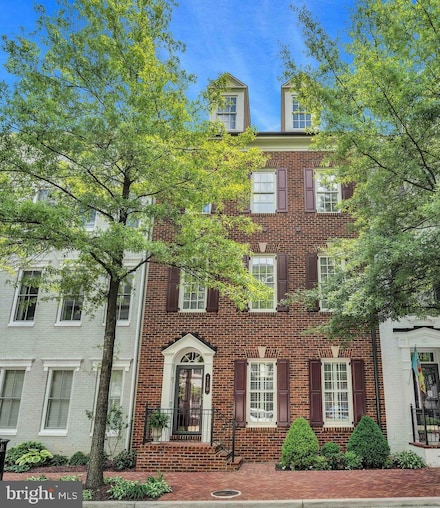 710 Miller Ln, Alexandria, VA 22314