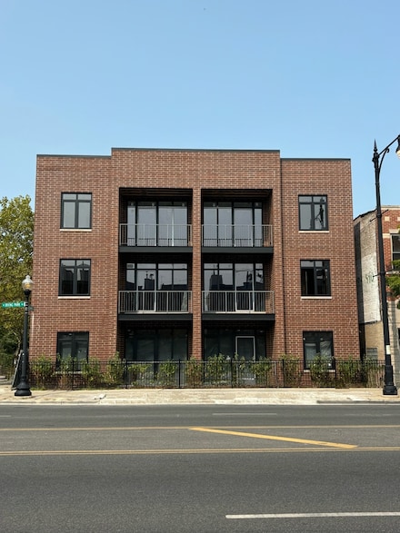4007 N Kolmar Ave Unit 3, Chicago, IL 60641