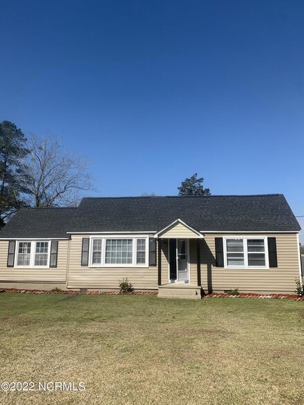7594 Us Highway 17 S, Chocowinity, NC 27817
