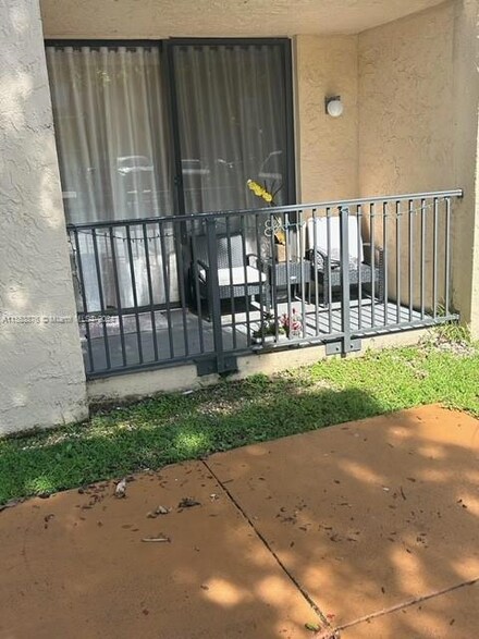 14301 N Kendall Dr Unit 101B, Miami, FL 33186