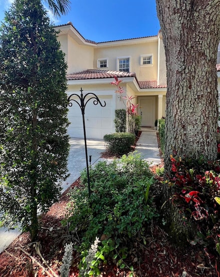 9082 Tremezzo Ln, Boynton Beach, FL 33472