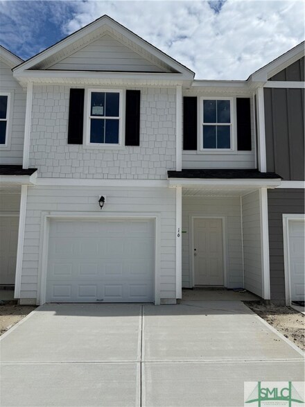 16 Stafford Loop, Richmond Hill, GA 31324