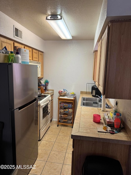 1810 E Blacklidge Dr Unit 912, Tucson, AZ 85719