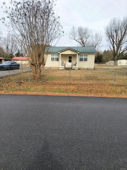 3120 Mace St, Montgomery, AL 36108