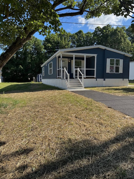 99 Terry Ln, Clifton Park, NY 12065