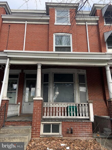 207 W Main St, Ephrata, PA 17522