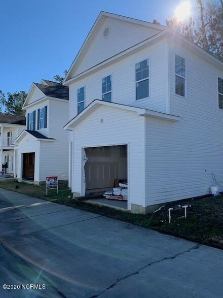 3216 Belmont Cir, Wilmington, NC 28405