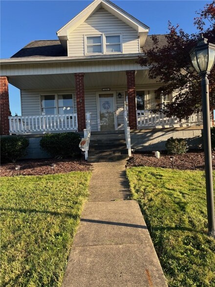 178 Latimer Ave, Strabane, PA 15363