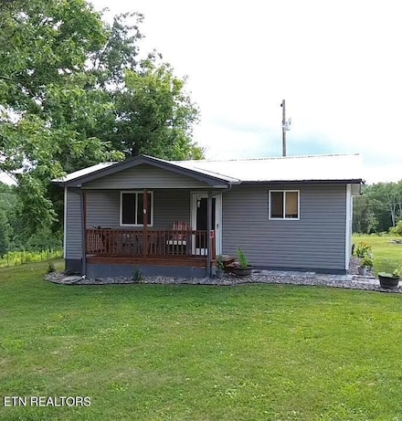 1820 Bacchus Rd, Tazewell, TN 37879